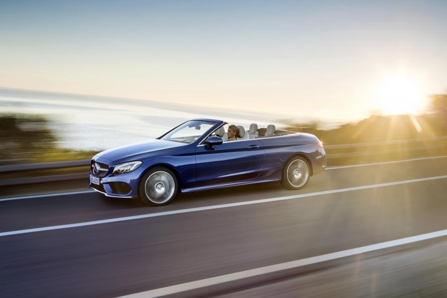  Mercedes-Benz C400 4Matic Cabriolet AMG Line 2016 года  (фото 5 из 30)